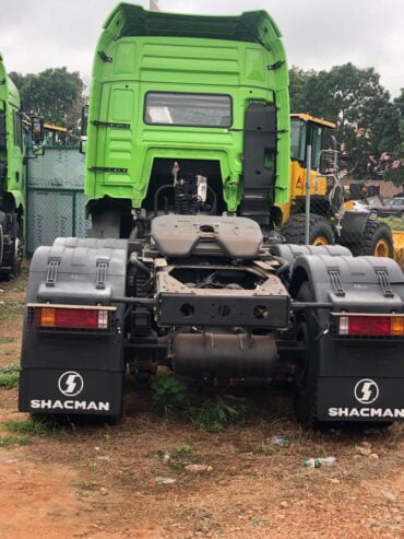 Shacman H3000 tractor head